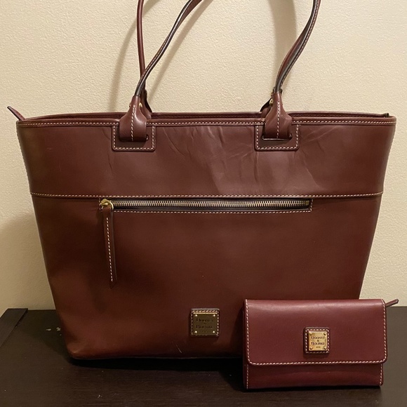 Dooney & Bourke Quincey Beacon Tote - Picture 1 of 7